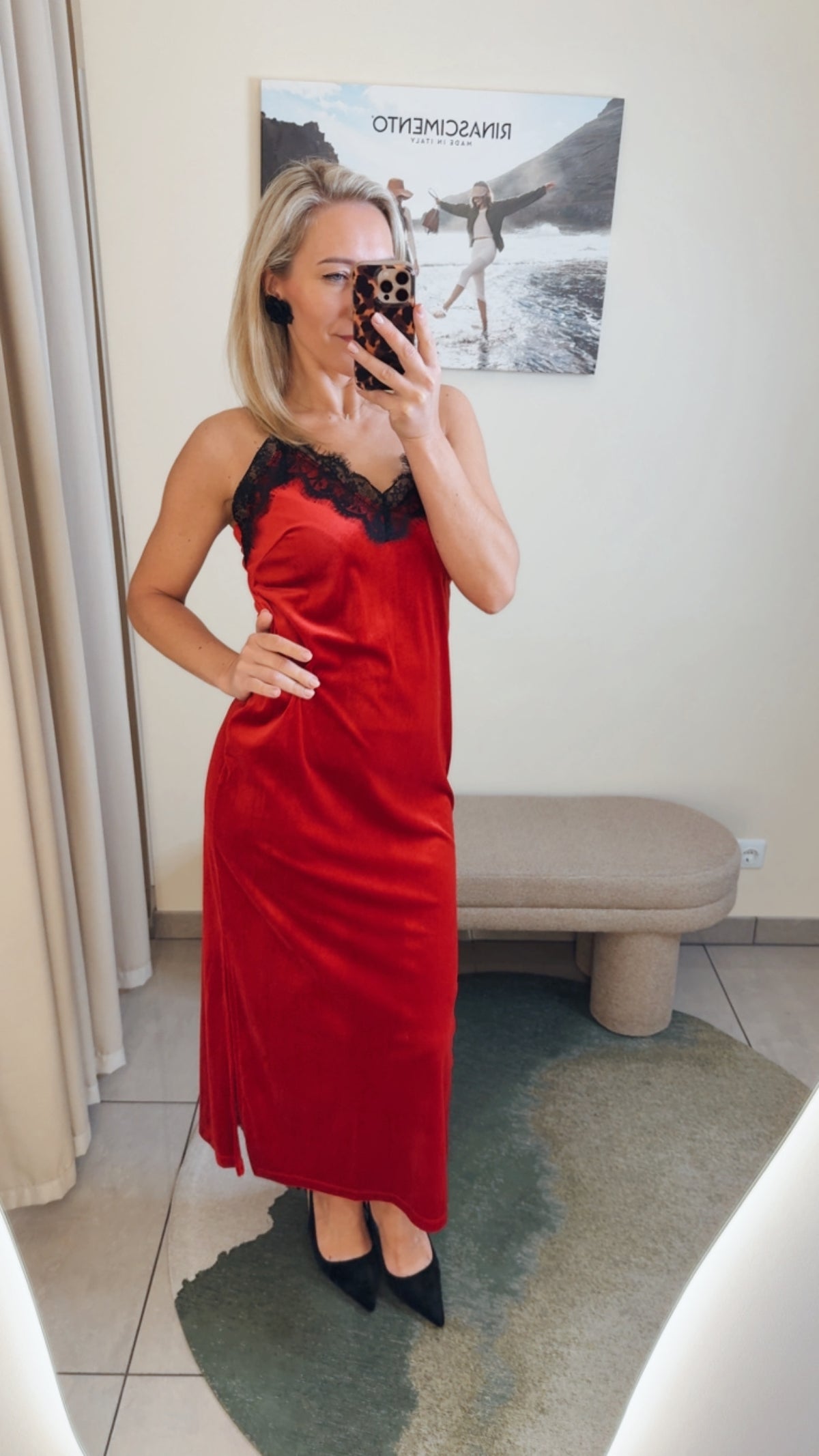 Soft veliūro suknelė